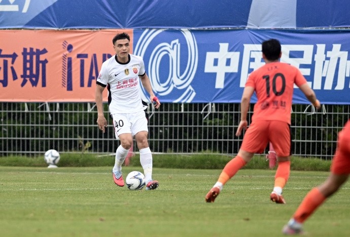 张琳芃头槌刘祝润爆射 海港2-1险胜赛更达晋级