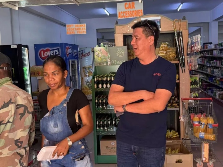 16万岛国库拉索世界杯唯一本土球员是八分之一华裔，归化中国因资料不足失败