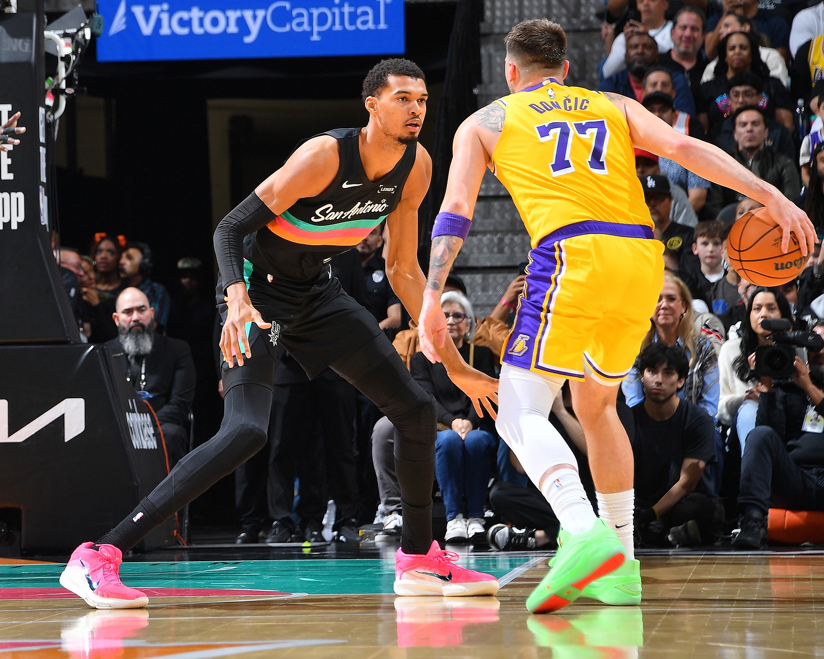 露天看台2030年30大球员榜单:文班东契奇领跑,弗拉格第六