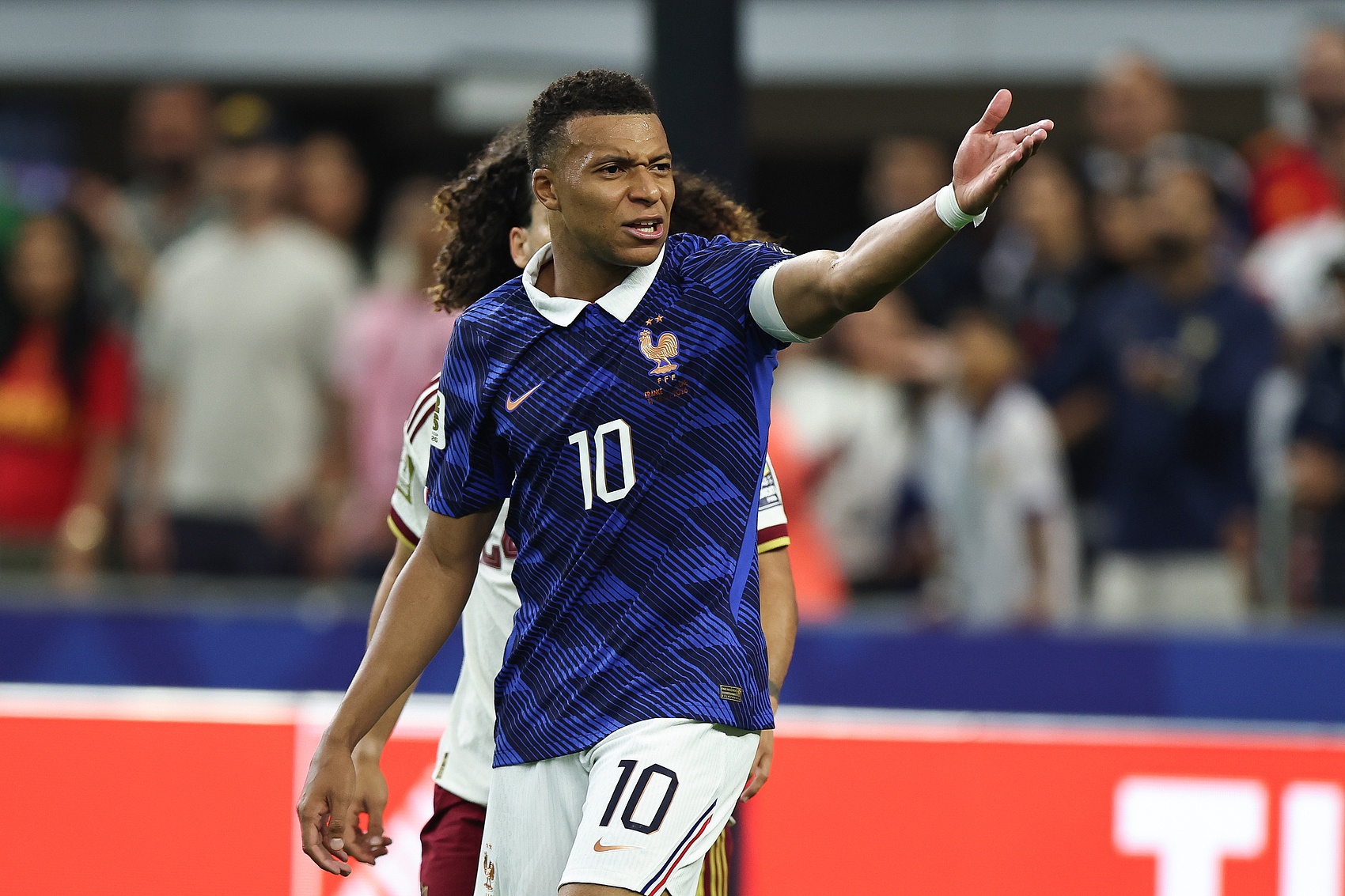 西班牙2-0淘汰法国，时隔16年重返世界杯决赛