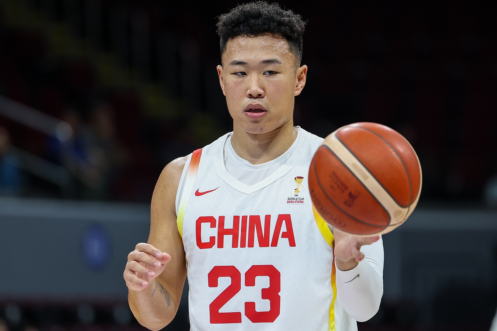 三分5中5！赵嘉义21分助力中国男篮90-82再胜喀麦隆