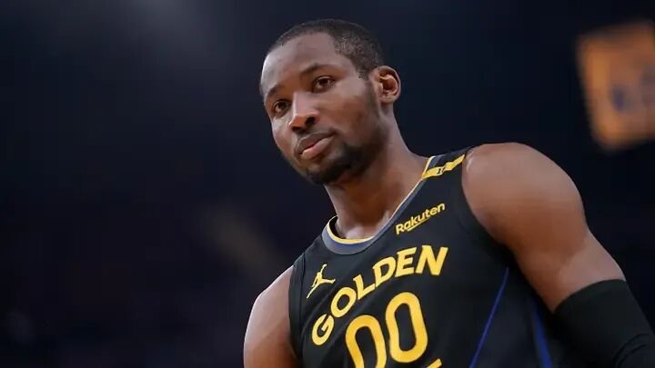 去年信誓旦旦3000万 今年NBA查无此人 去年信誓旦旦3000万 今年NBA查无此人