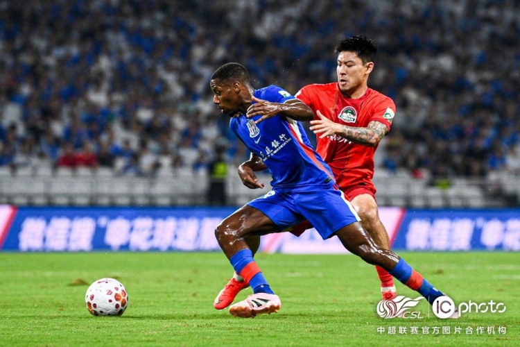 高天意百场传射 申花主场4-1逆转河南