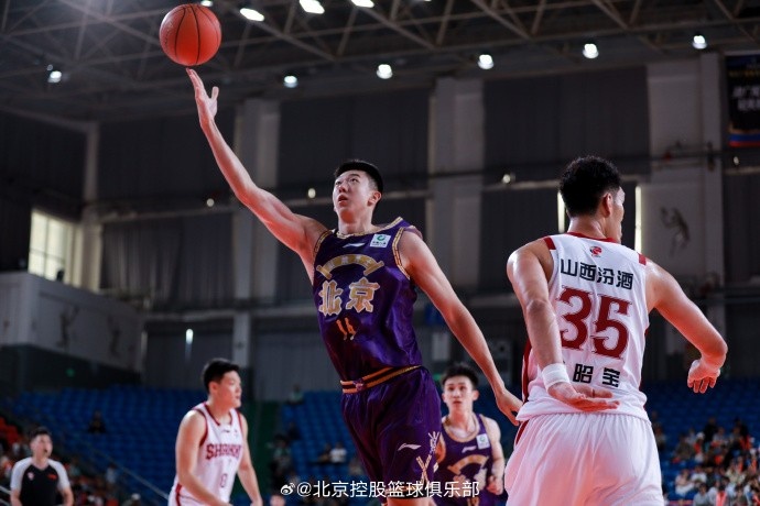 罗汉琛空砍20+11 北控78-84负山西 罗汉琛空砍20+11 北控78-84负山西