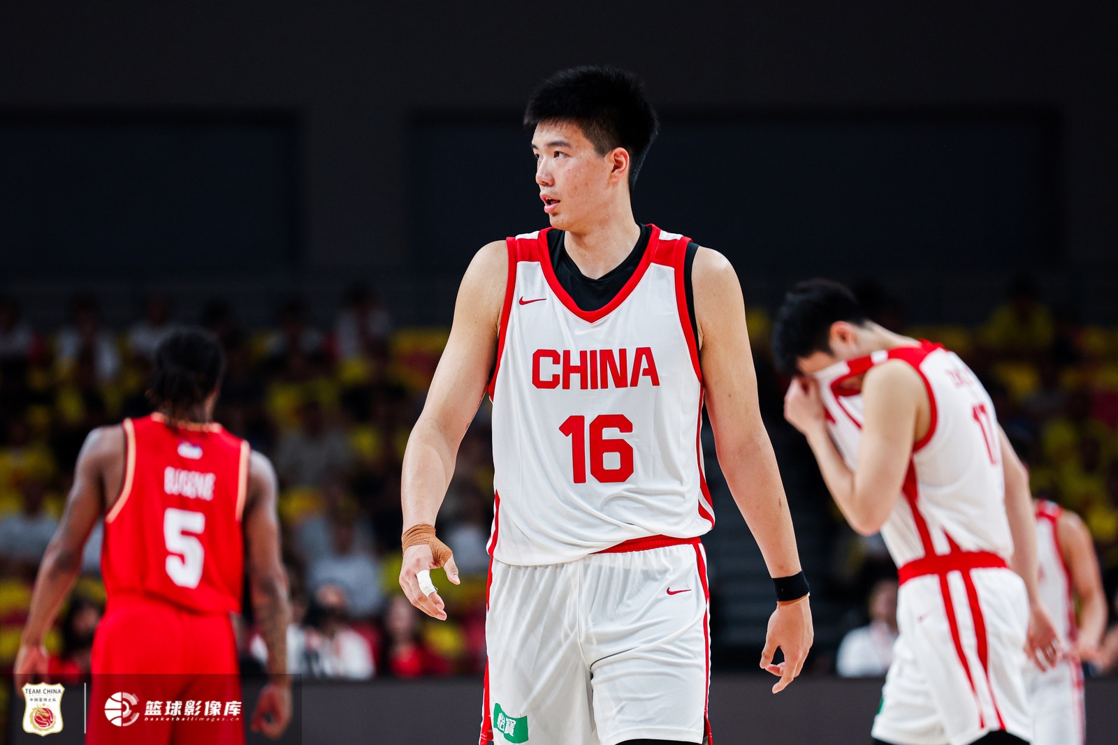 郭士强轮休胡金秋考察五号位 中国男篮热身赛72-91负乌拉圭 郭士强轮休胡金秋考察五号位 中国男篮热身赛72-91负乌拉圭